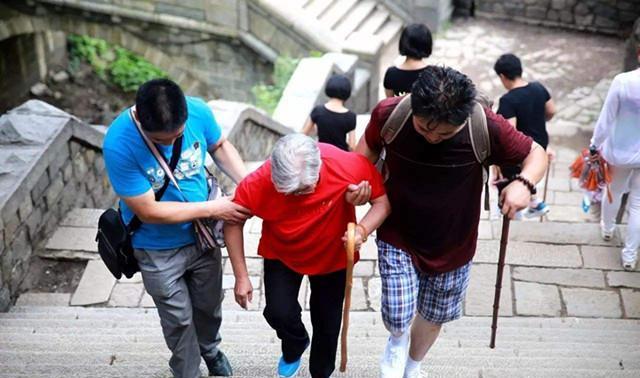 人天天以爬